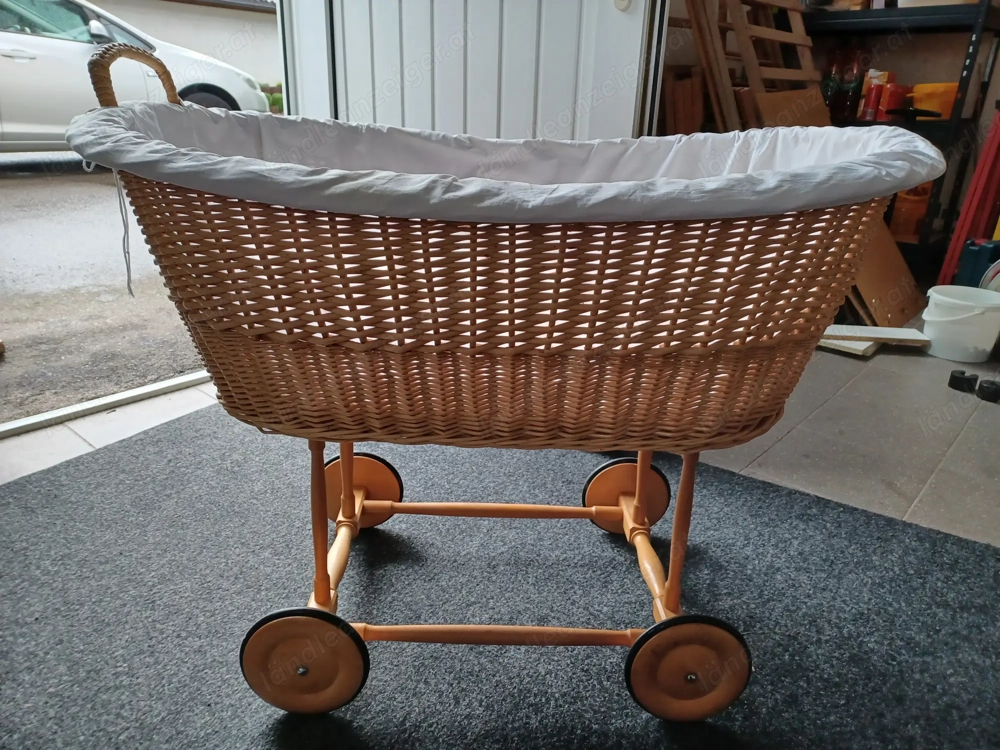 Stubenwagen natur