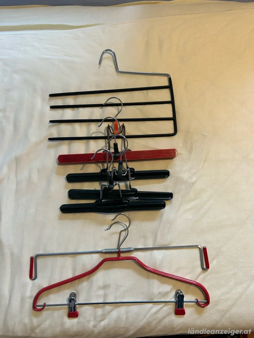 Kleiderbügel für Hosen und Röcke