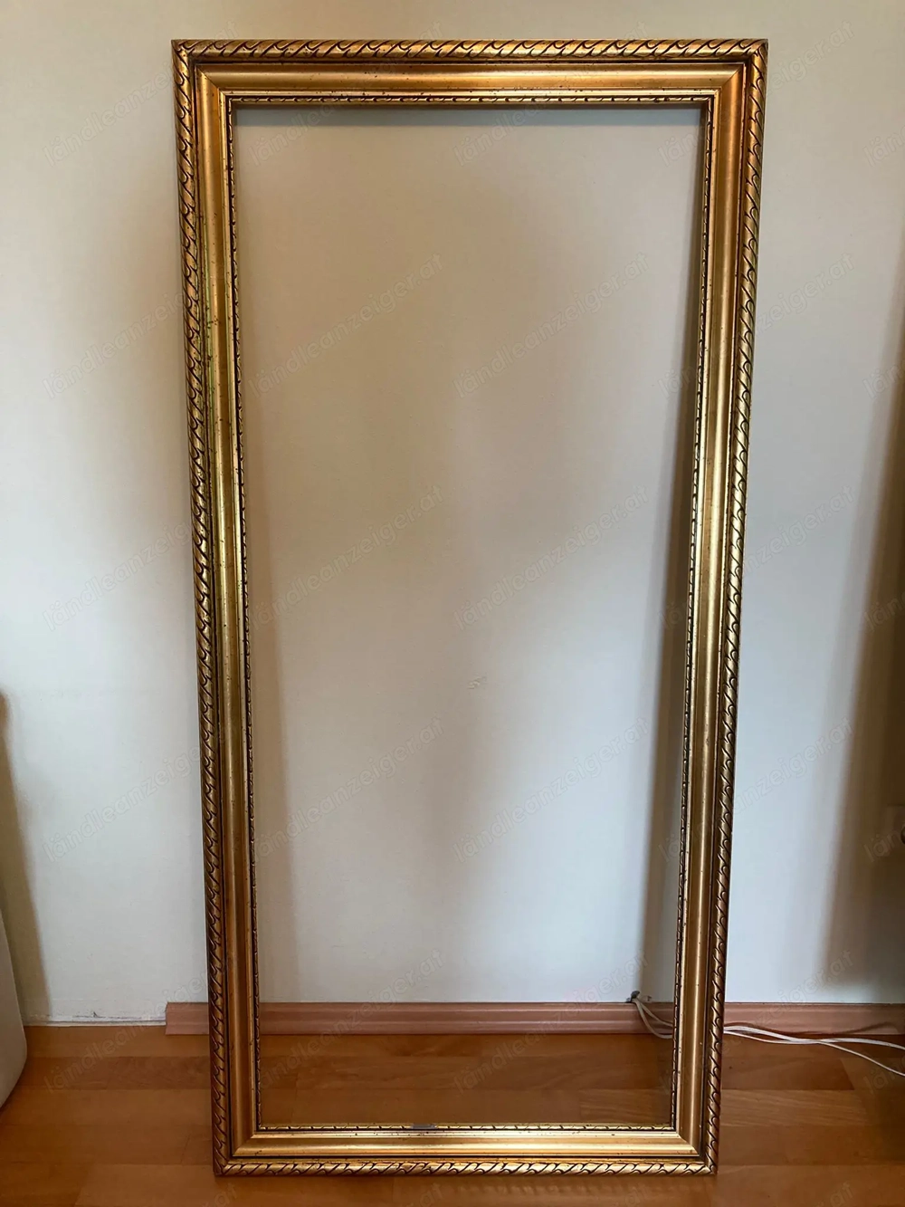 Spiegel- oder Bilderrahmen, antik, vergoldet, ohne Glas ( nur der Rahmen )