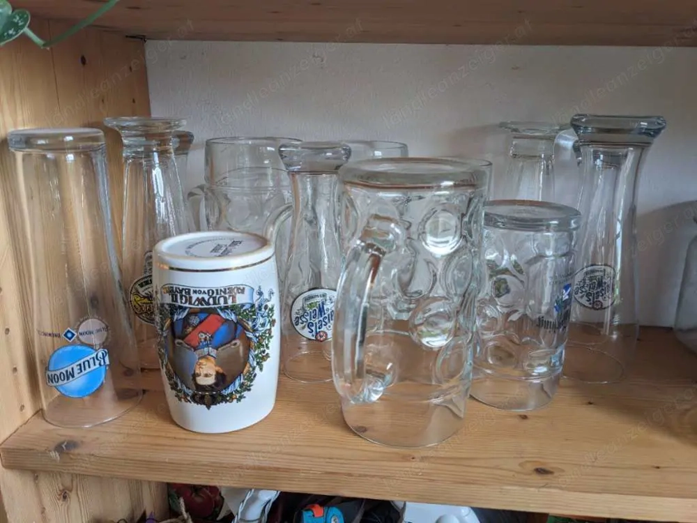 Bierkrüge und Weizengläser zu verschenken