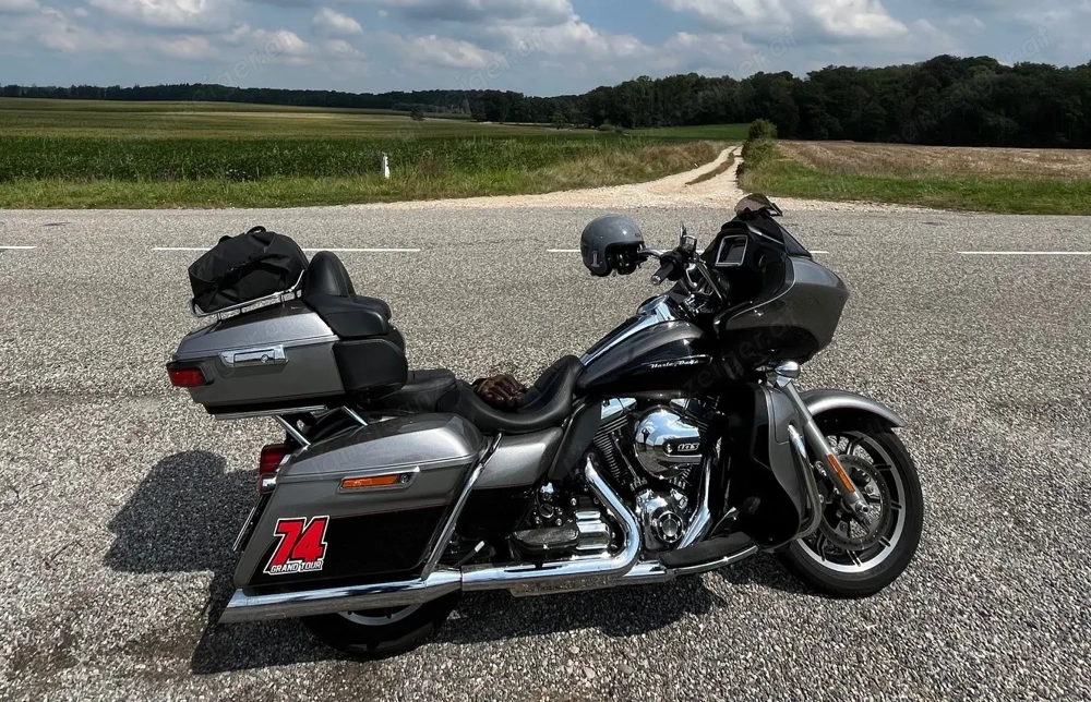 Harley Davidson Road Glide Ultra 103 CUI