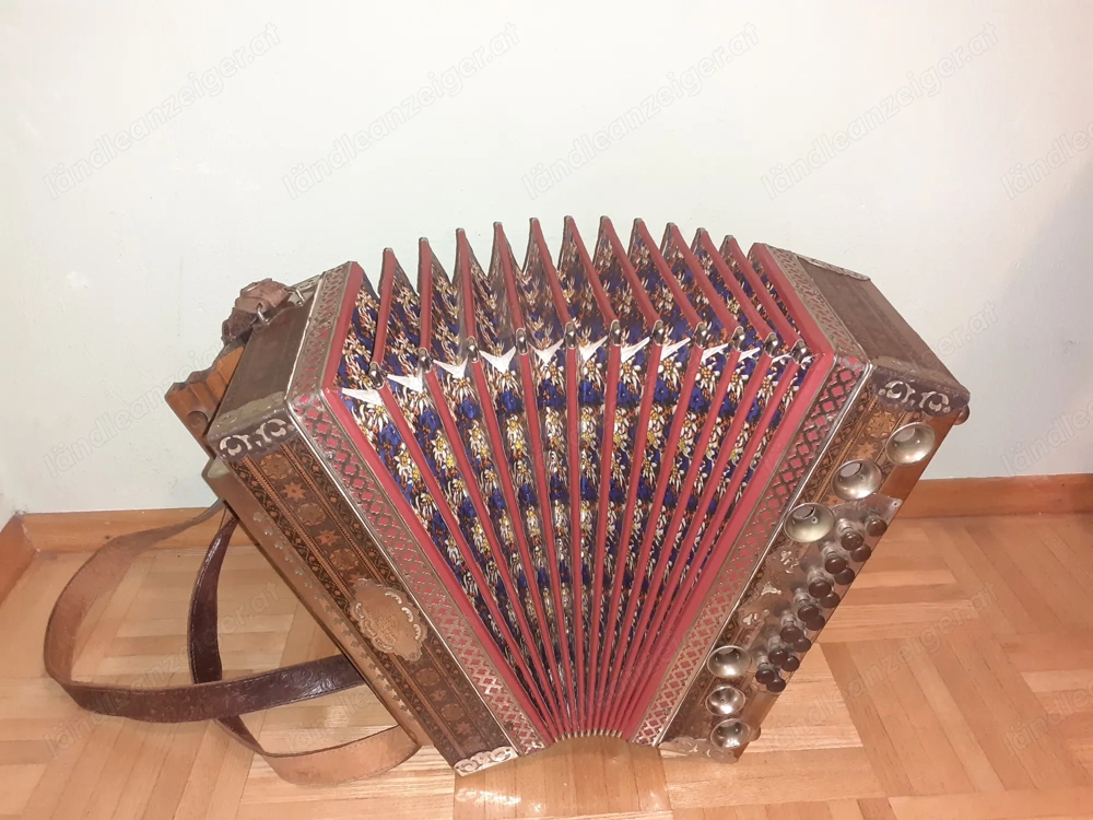 Verkaufe Steirische Harmonika Bj. 1943