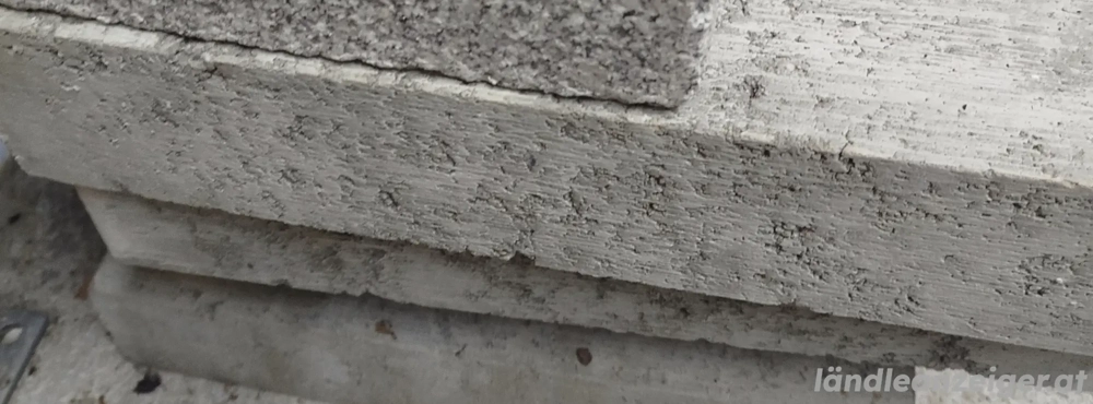 4xStraßenrandsteine zu verschenken