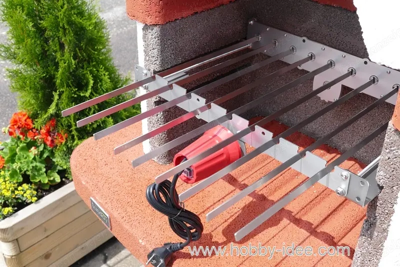 Kamin, Spießantrieb, Spieße, Spießdreher, Schaschlik, BBQ, Grill