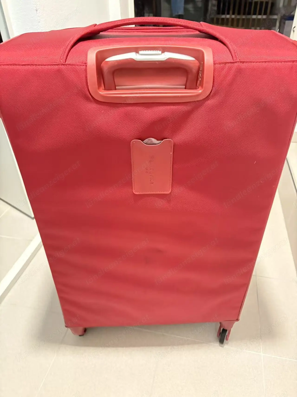 Großer Reisekoffer rot