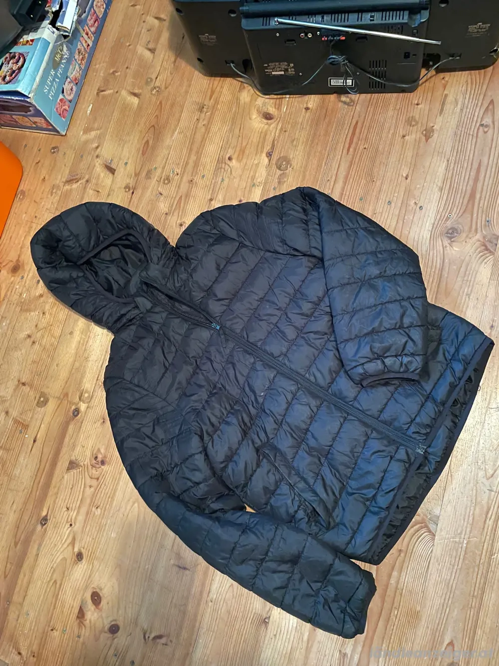 Jacken in Grössen 140,148,176 bis M