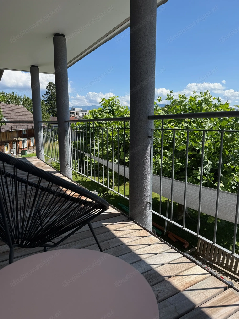 Sonnige 2,5-Zimmer-Wohnung mit Terrasse in Höchst