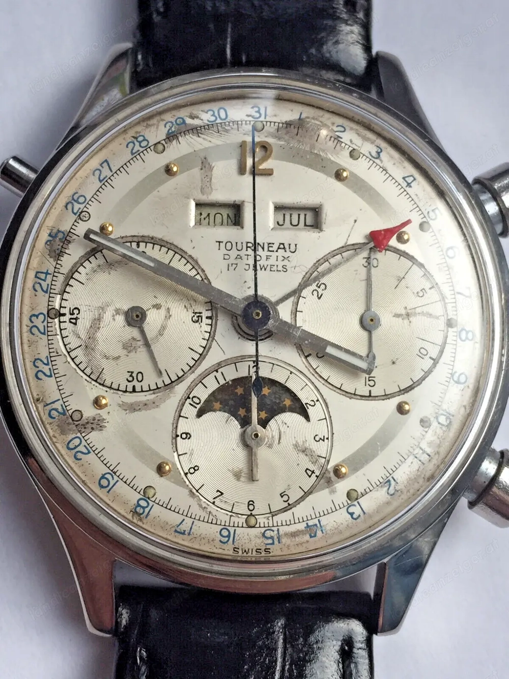 Vintage-Tourneau-Gehäuse mit Dreifachkalender und Mondphase, Valjoux 88 mit Schraubboden
