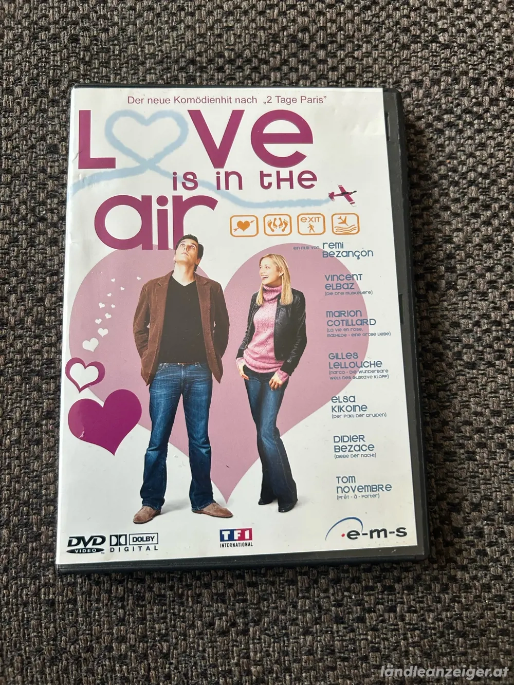 DVD Love is in the air