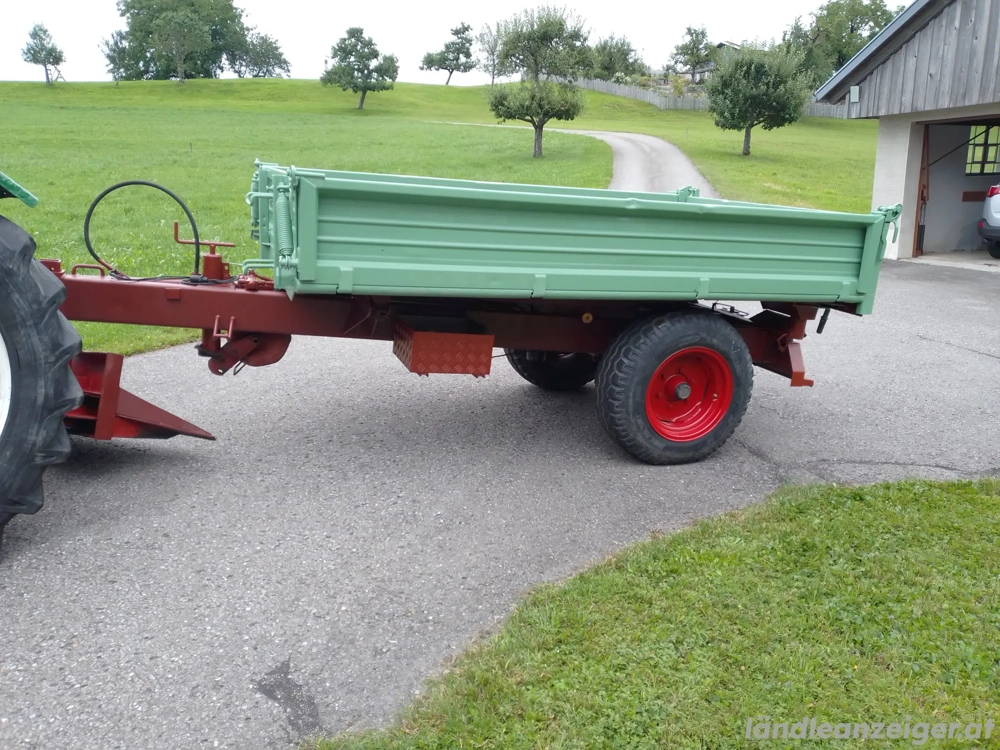 Anhänger Dreiseitenkipper