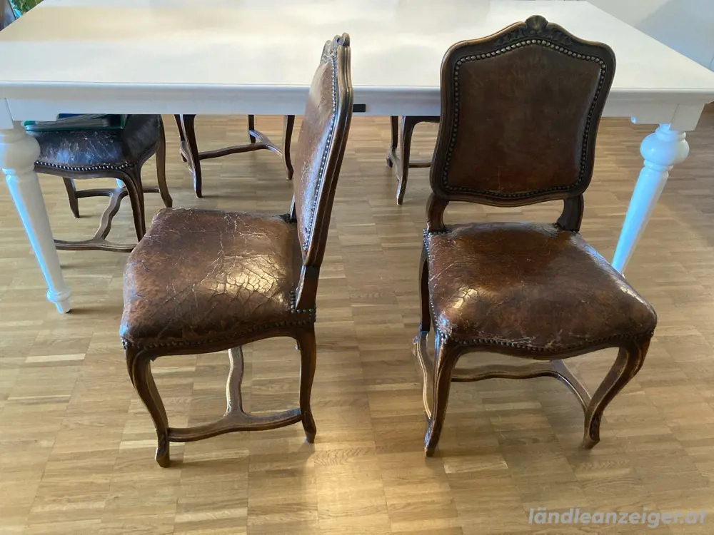Antike Stühle