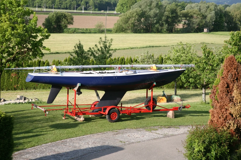 Soling Segelboot mit Trailer