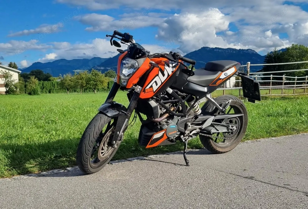 Verkaufe meine geliebte KTM 125 Duke (2016).