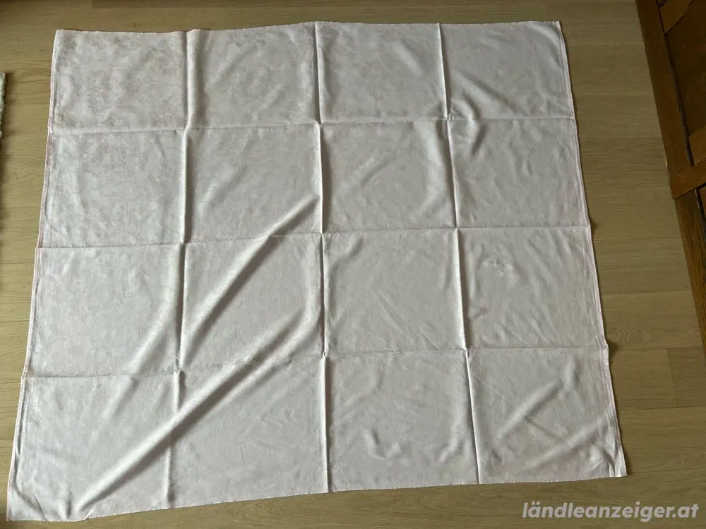 rosa Tischtuch aus Seidendamast