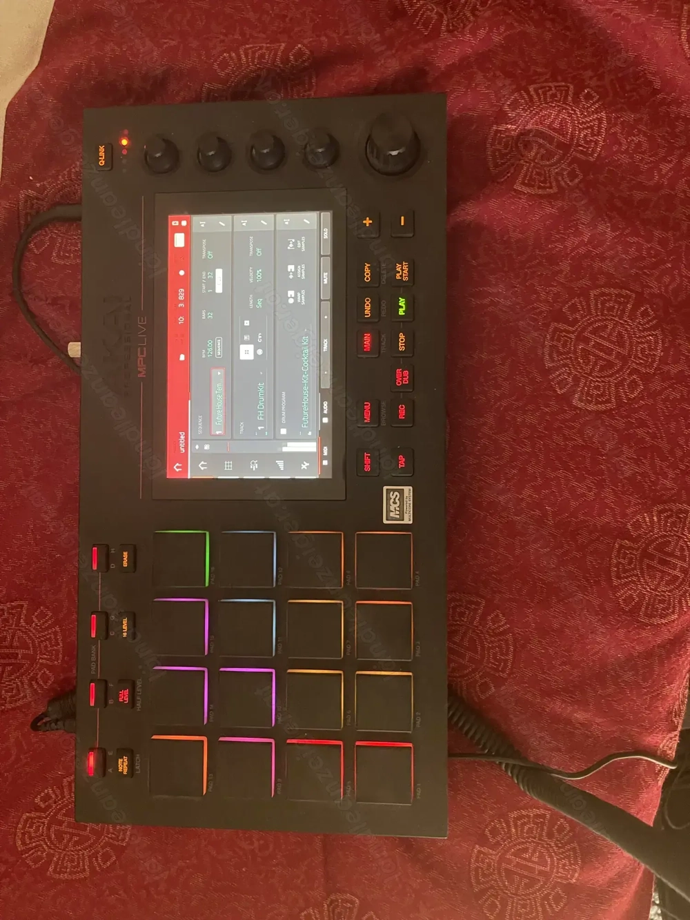 MPC Live mit Gig bag