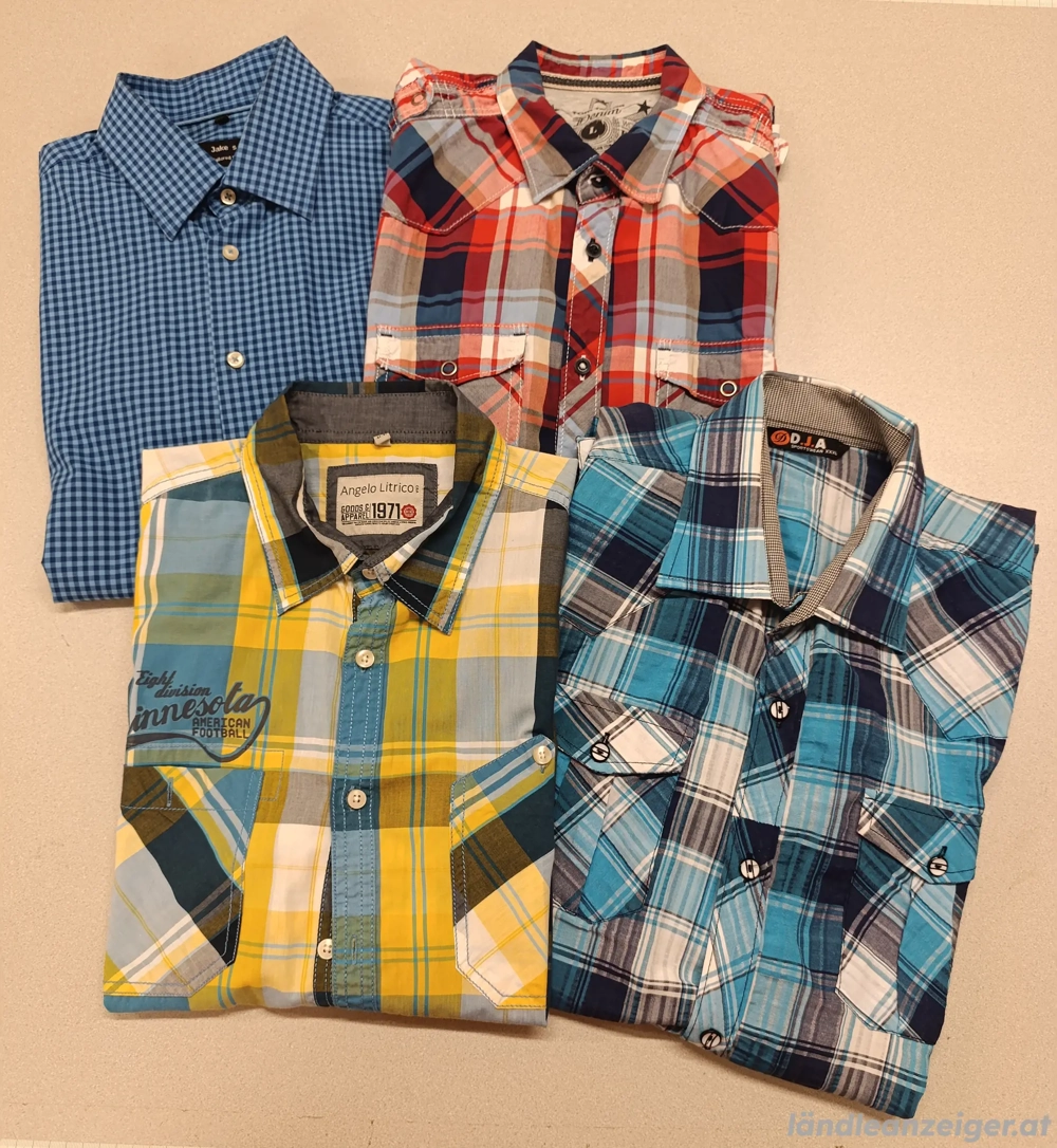 Kurzarm-Hemden Gr. L