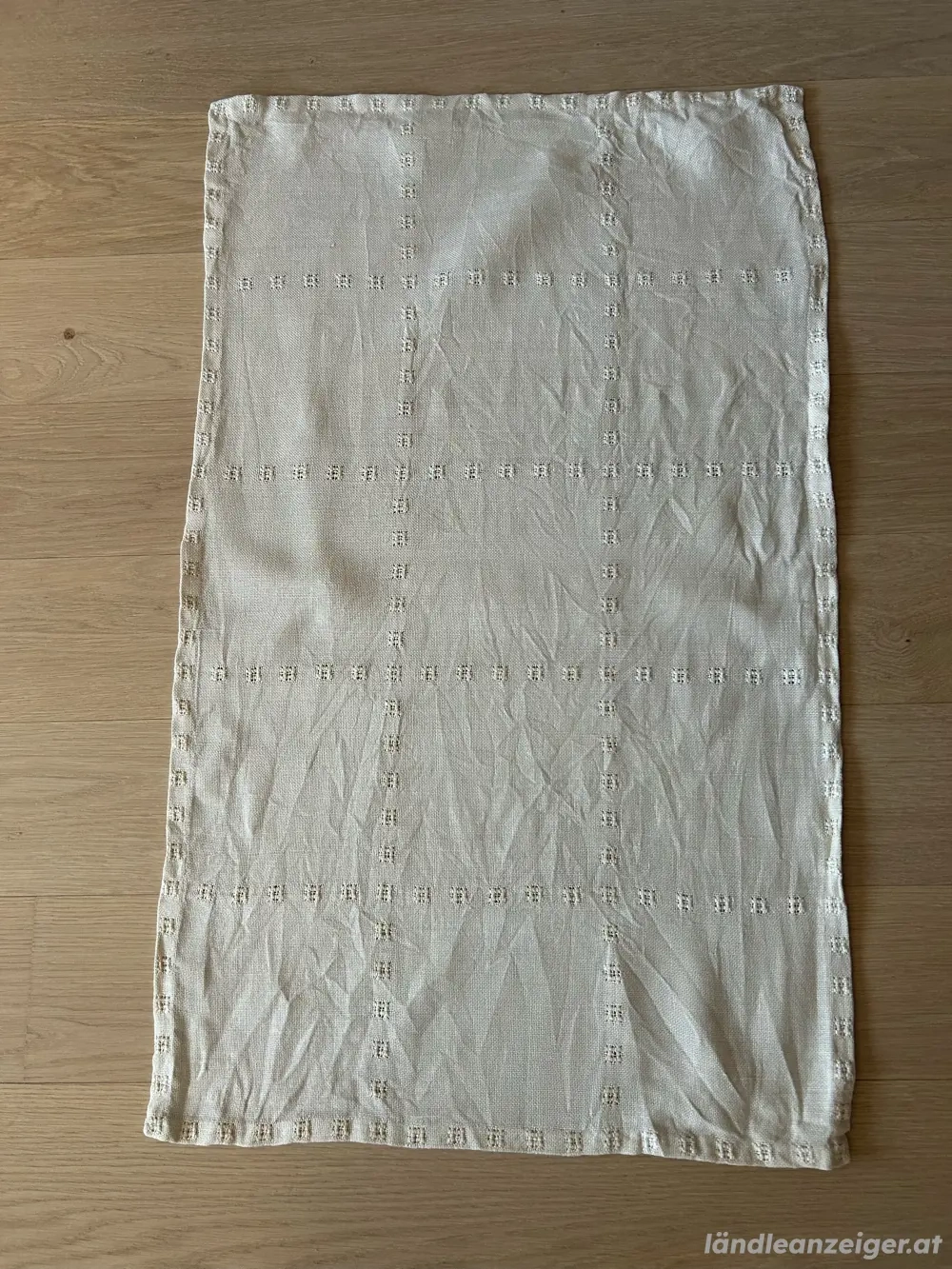 Handarbeit: Tischläufer