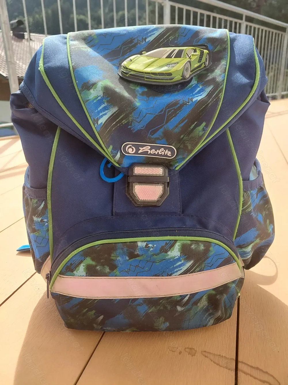 Moderne Schultasche für Jungs