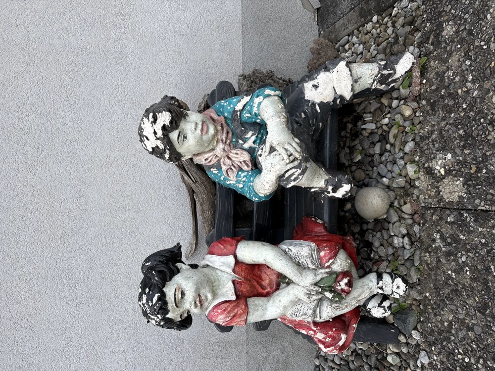 Päärchen aus Beton  gratis abzuholen in Lustenau 