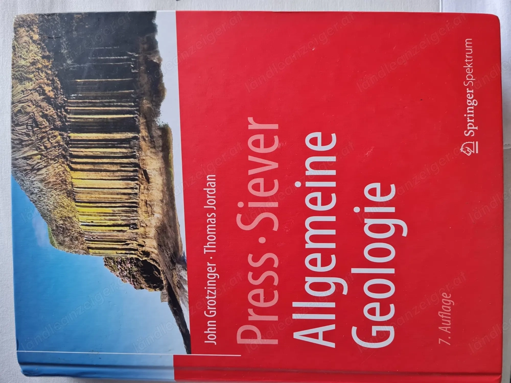 Bücher und Erstausstattung für Geologie-Studium