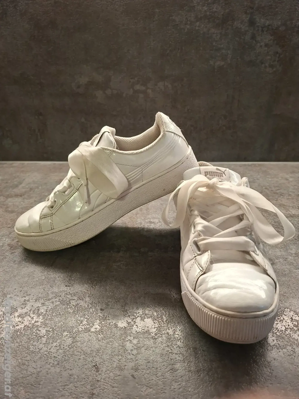 Puma Sneaker Gr. 37,5 weiß Lack