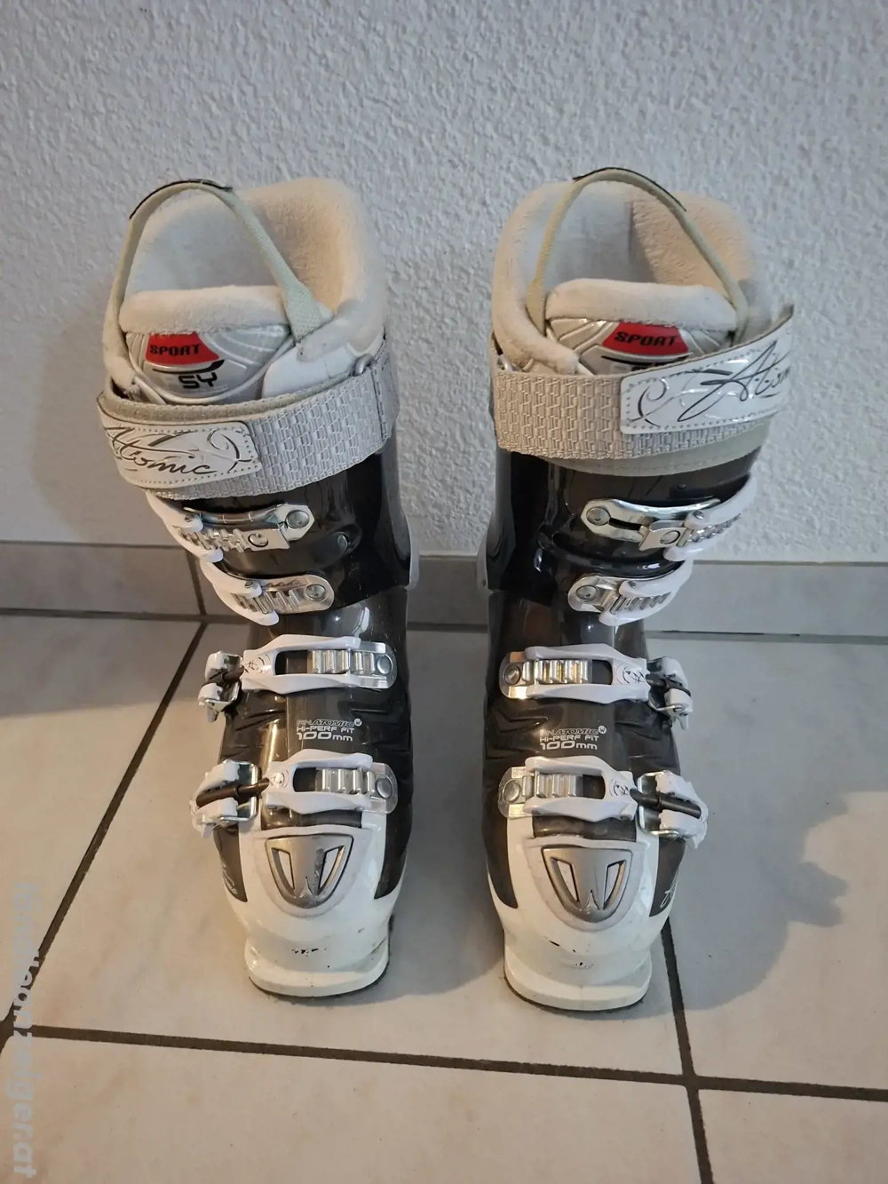Skischuhe Atomic