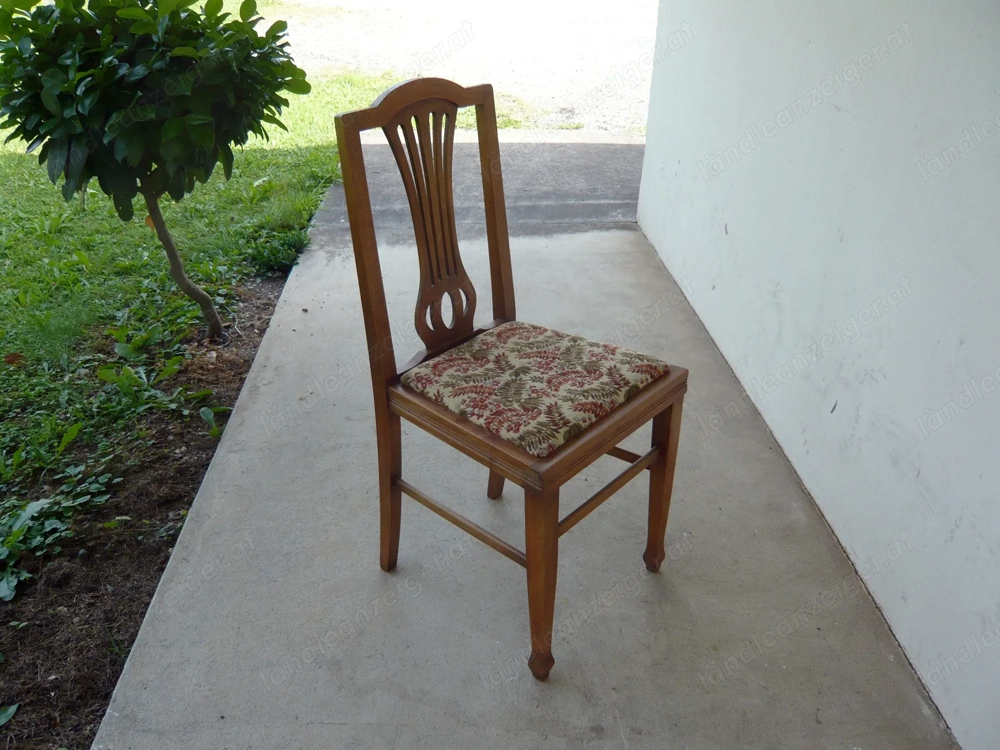 4 Stühle aus den 40er Jahren (Antiquitäten Möbel Sessel Wohnzimmer)