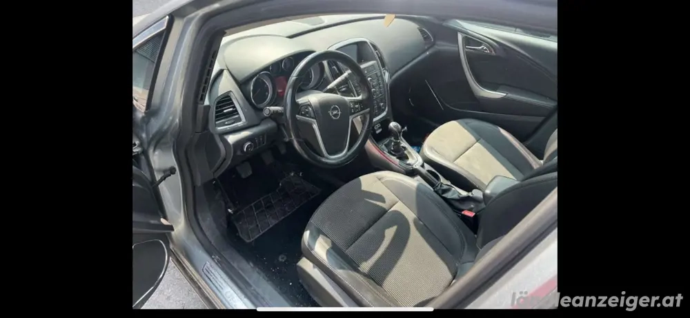 Opel Astra J 1.7CdTi 