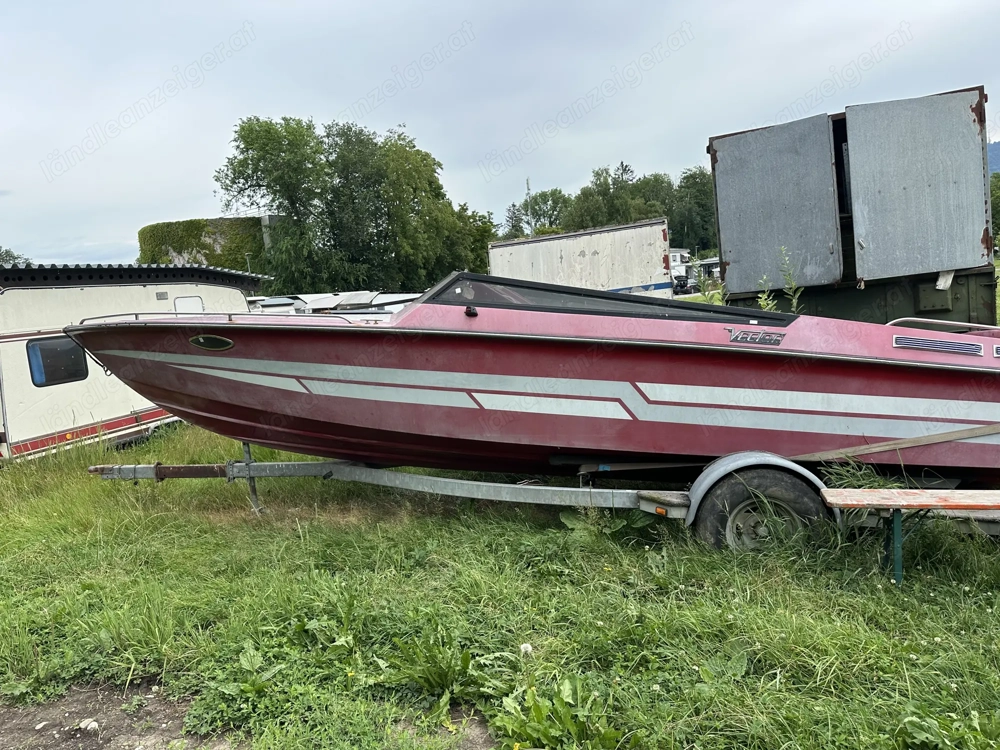 Motorboot zum Basteln mit Trailer