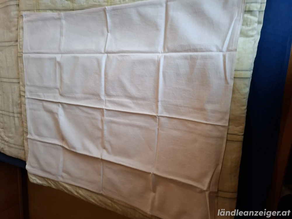 50 Stoffwindeln und 8 Leintücher für Kinderwagen 