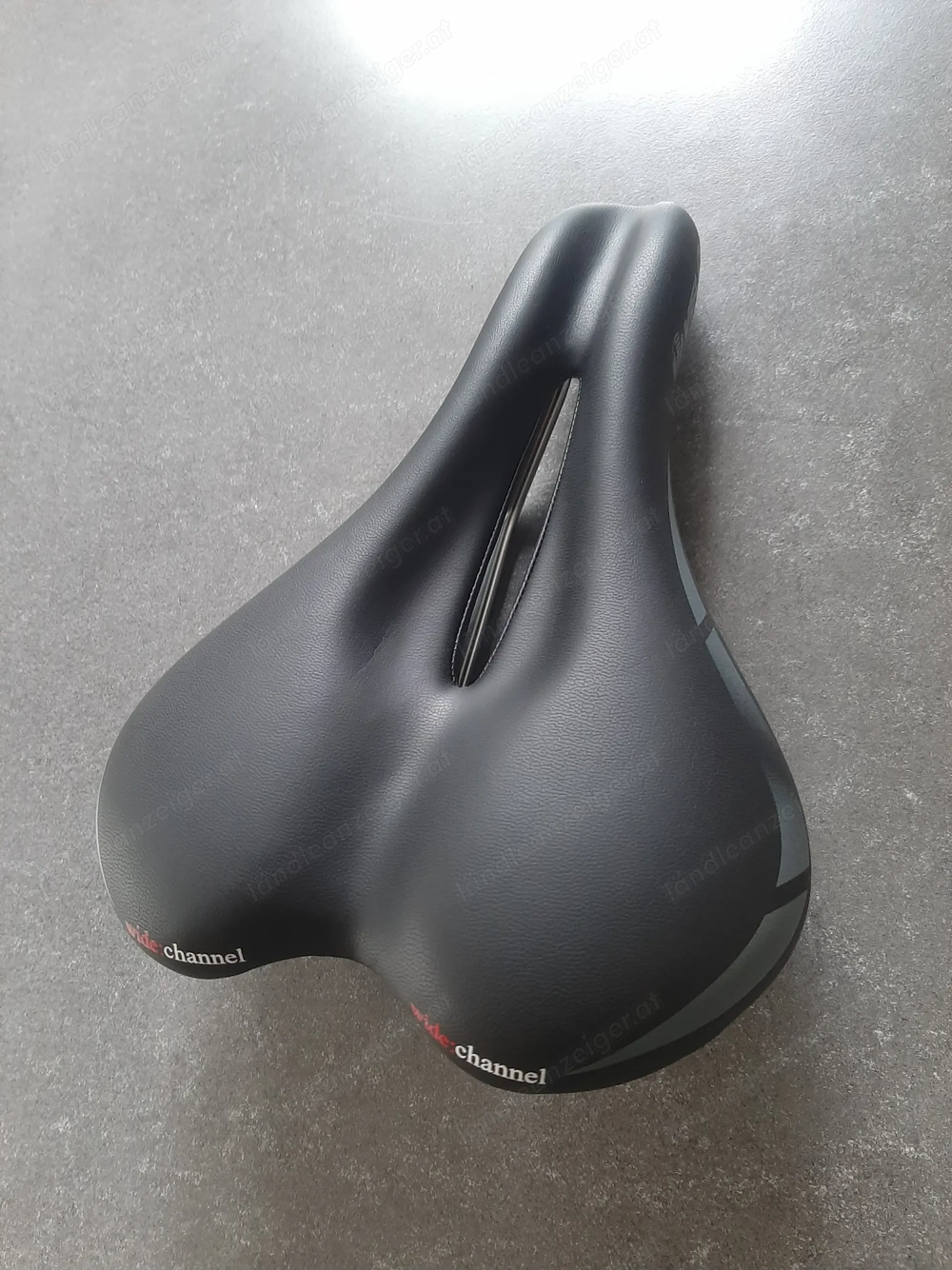 Neuer VELO Fahrradsattel