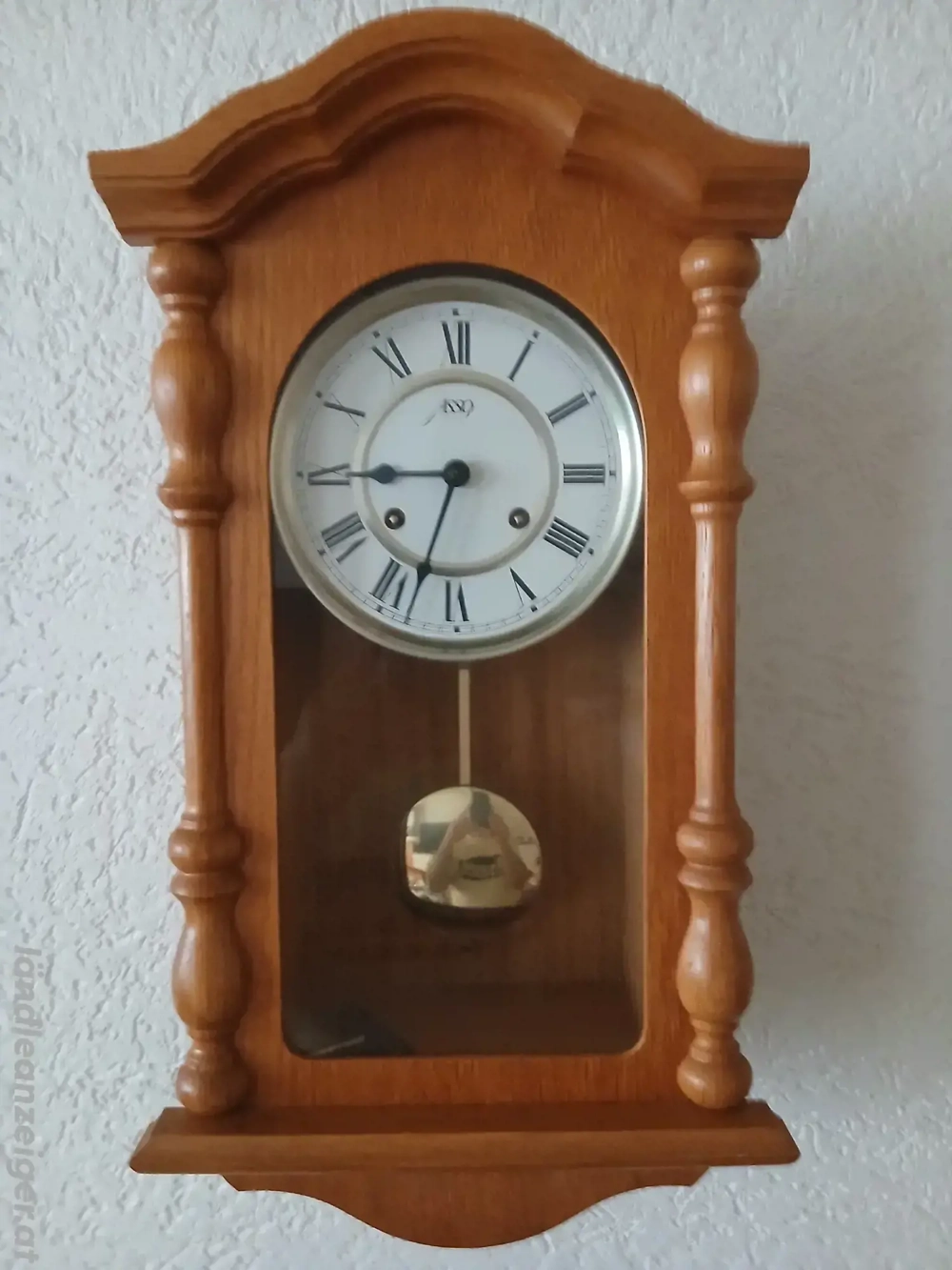 Wanduhr Holz