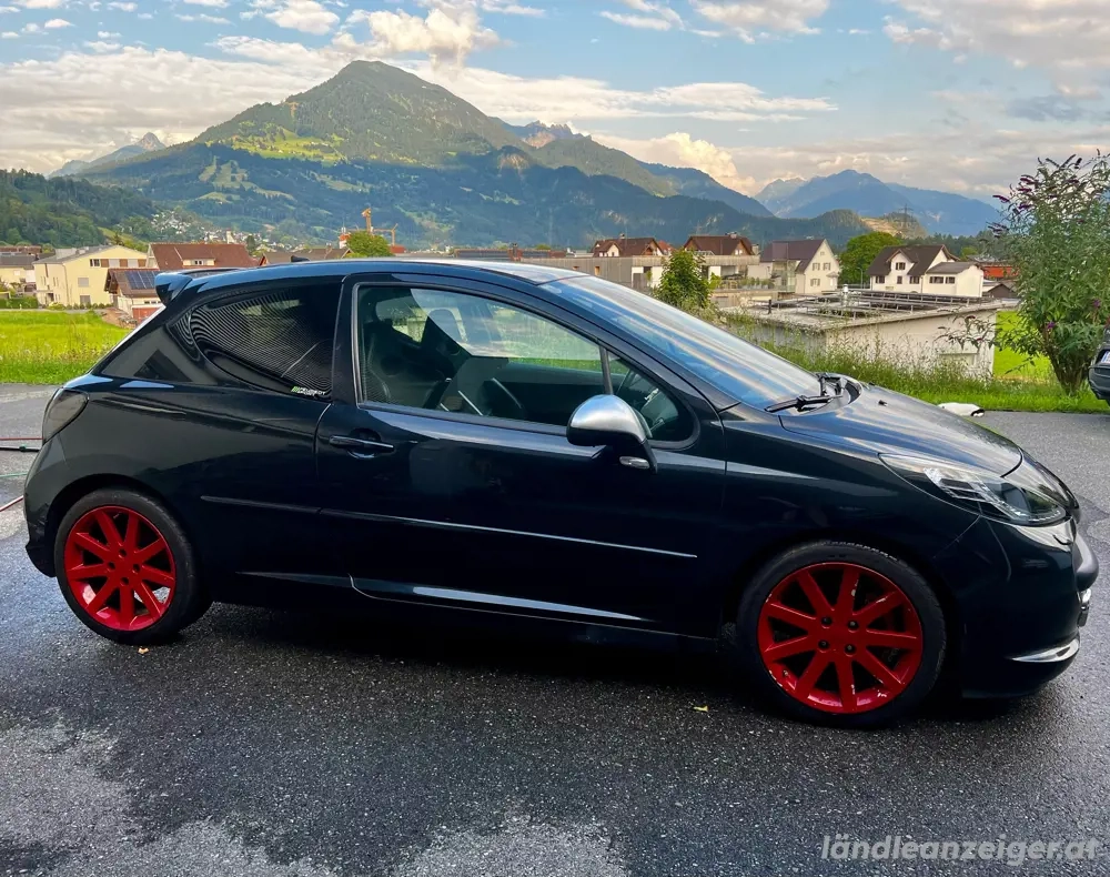 Verkaufe Peugeot 207 RC 1,6 Turbo an Bastler abzugeben. 