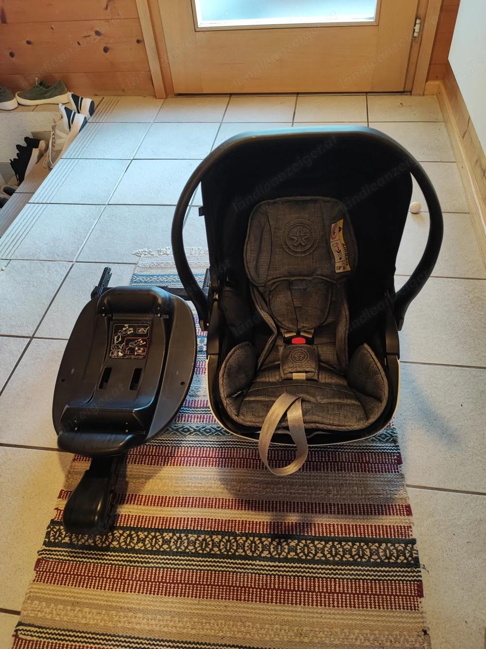 Kiddy Babyautositz I-Size plus mit Isofix Station wie neu