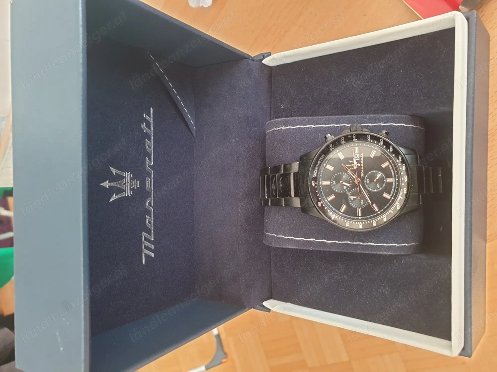 Maserati Uhr schwarz 