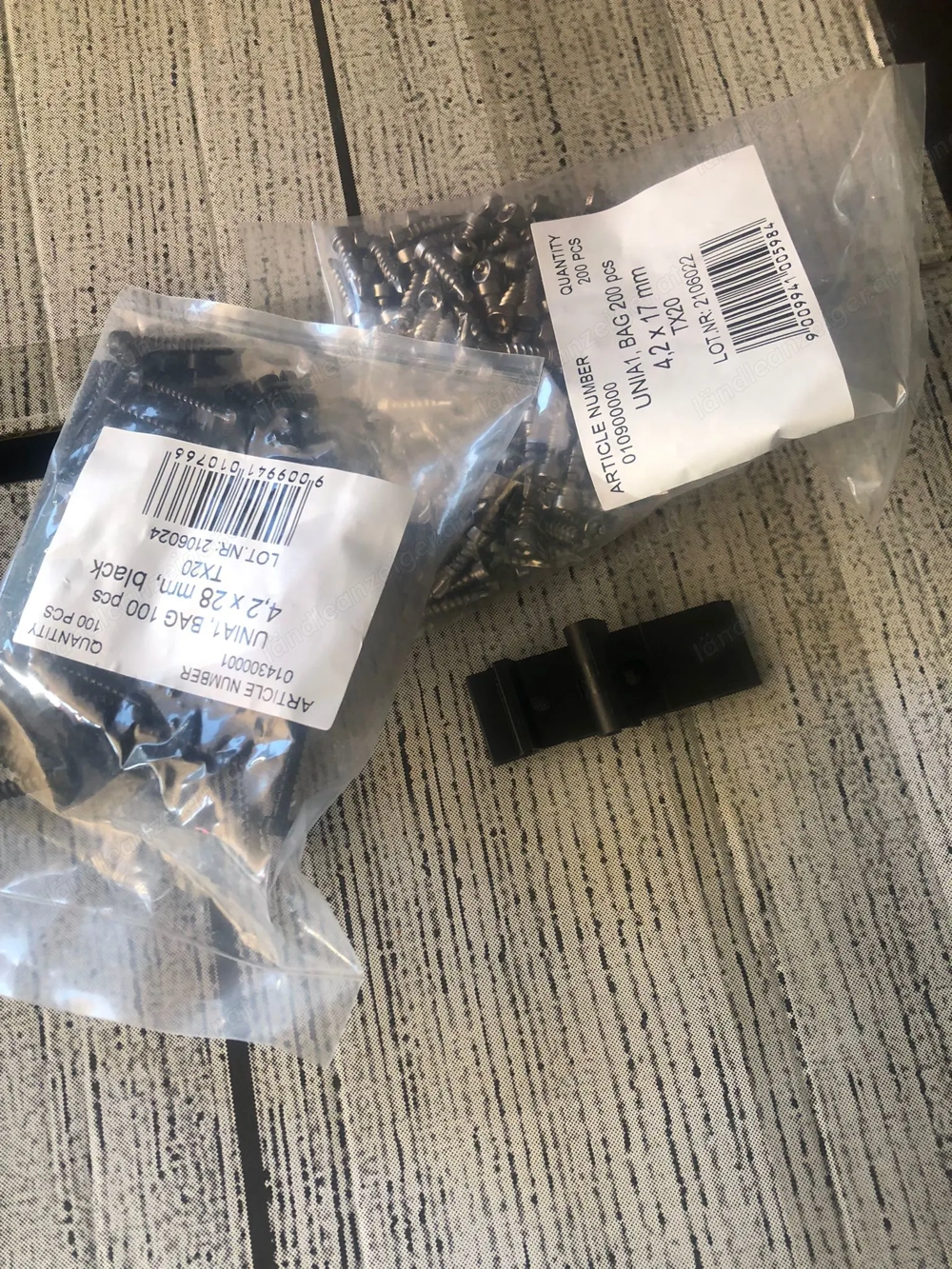 Supro H Verbinder für Terrassenboden