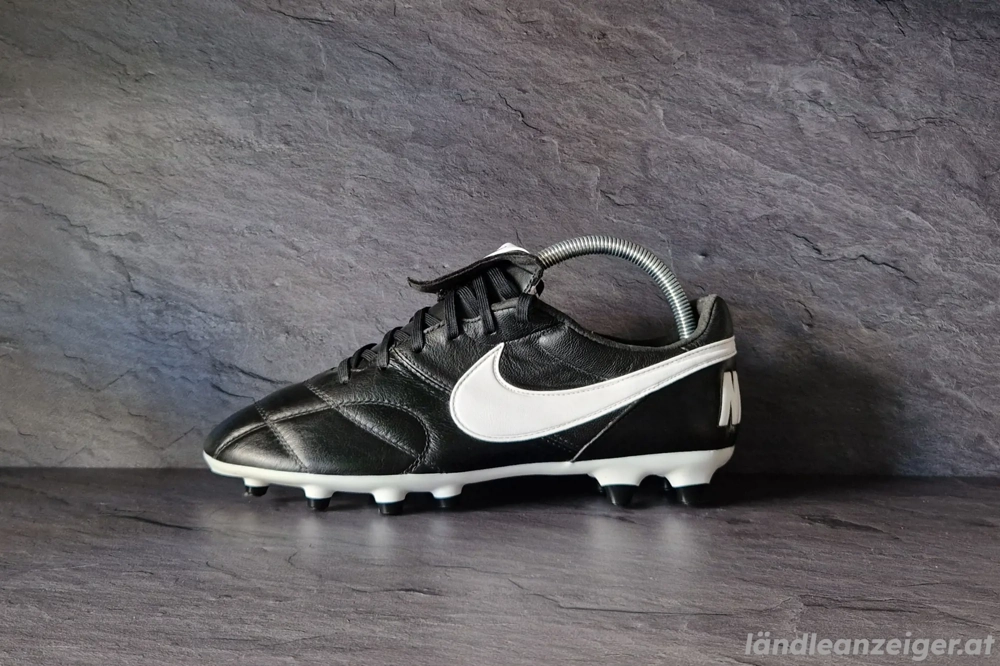 Nike Premier