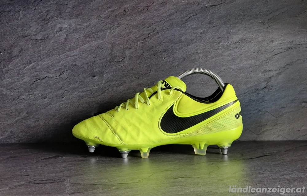 Nike Tiempo 