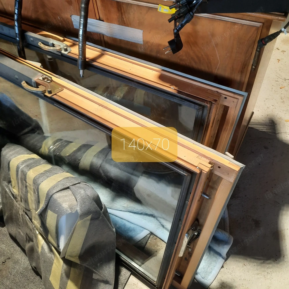 2 Velux Dachschrägenfenster Holz  2-Fachverglasung, 140x70 cm, mit Abdeckung aus Kupferblech