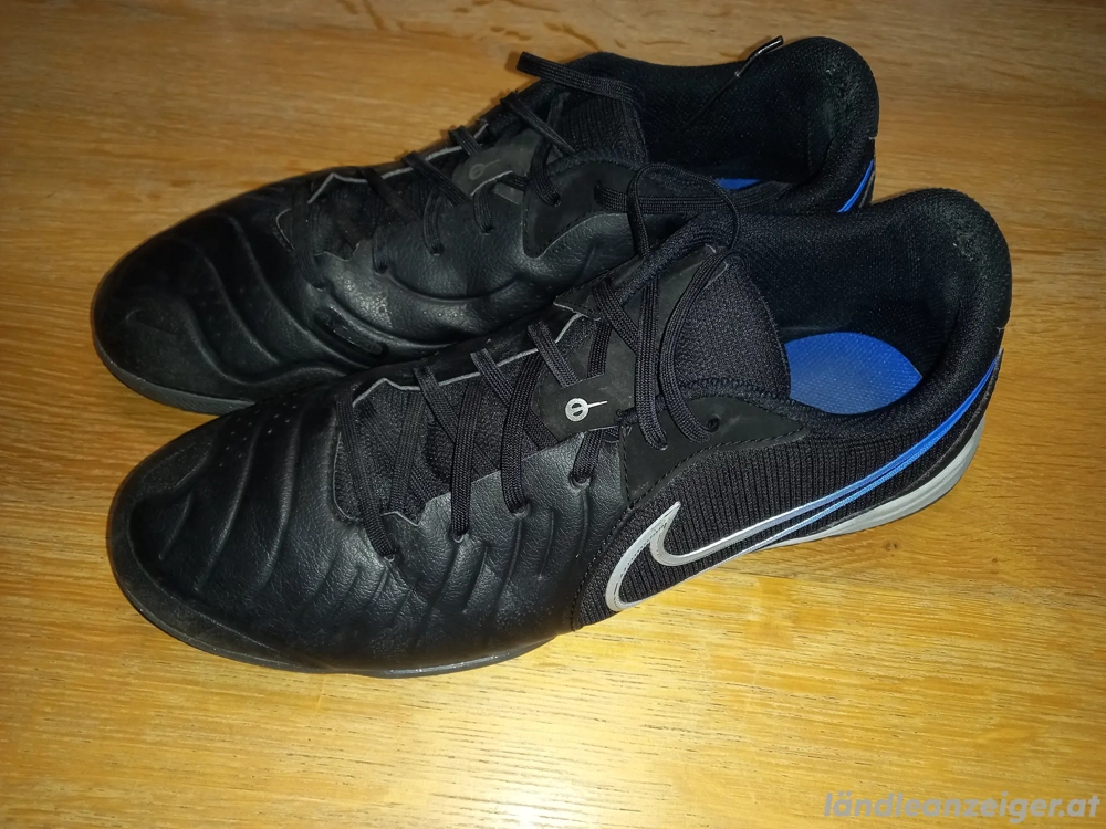 Nike Hallenschuhe Gr. 45