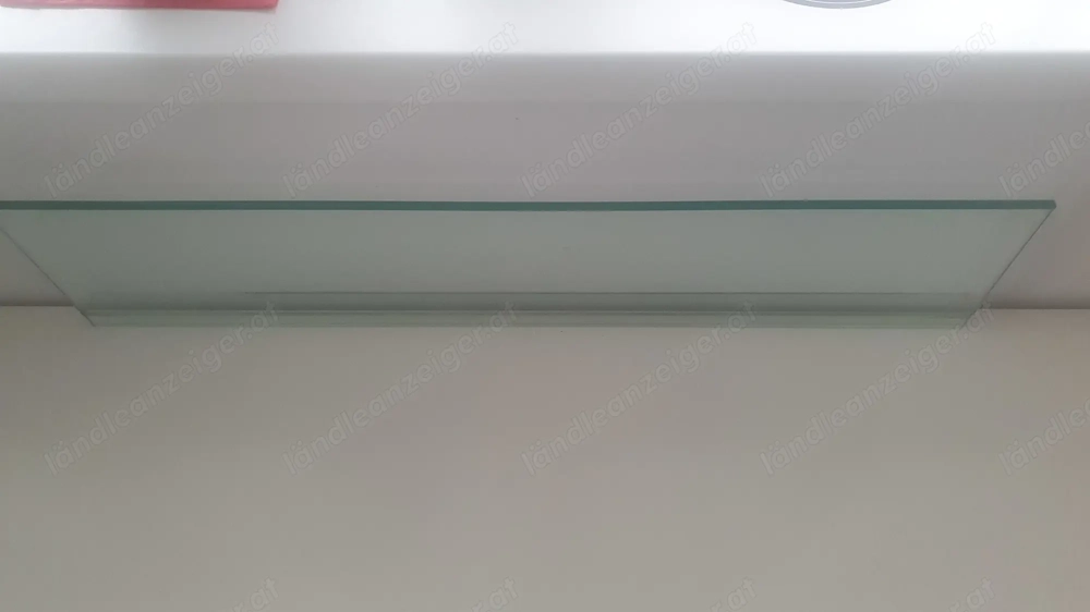 Regale aus Glas edel gefertigt für CDs konzipiert 