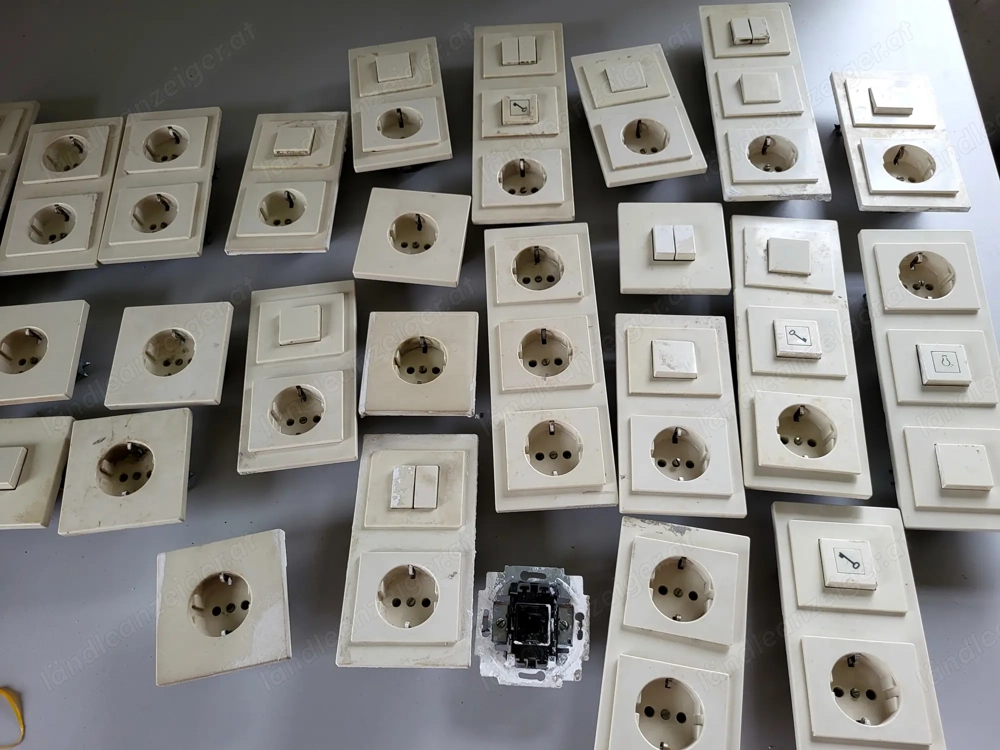 Steckdosen, Schalter usw