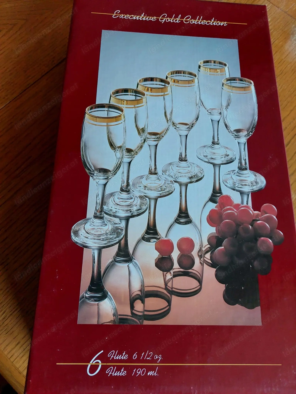 Sektgläser mit Goldrand