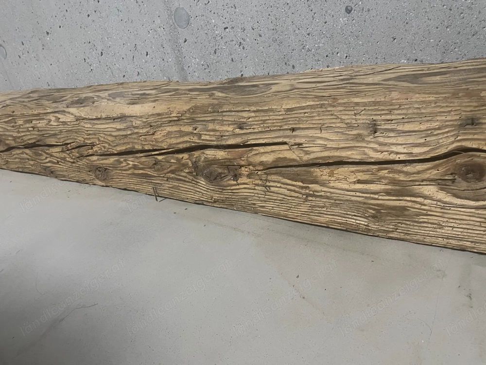 Balken Altholz gehackte Oberfläche