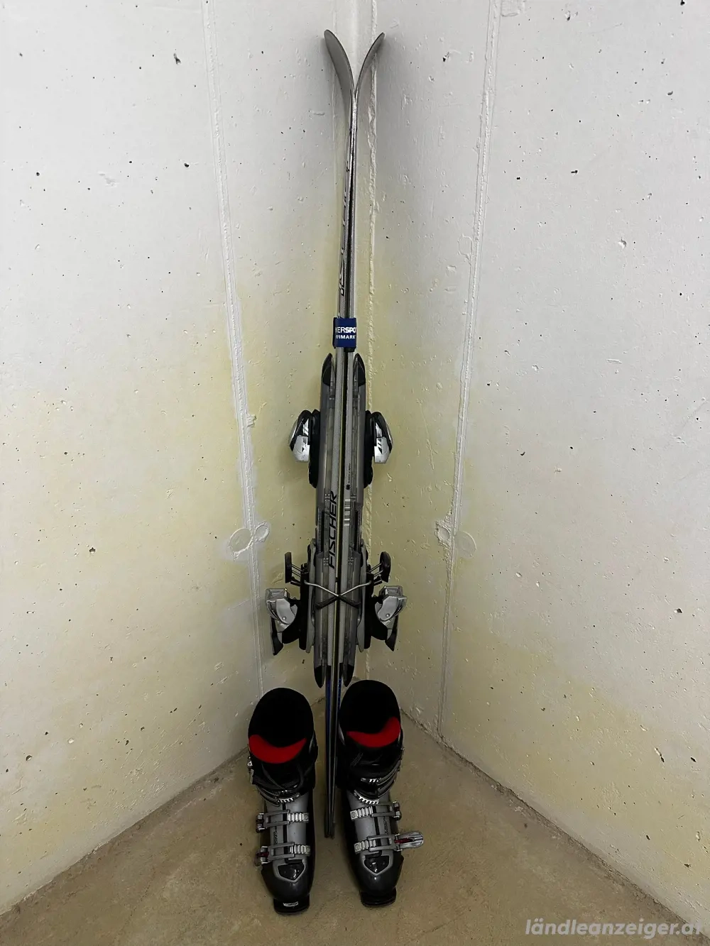 FISCHER RC4 Ski + passende Skischuhe