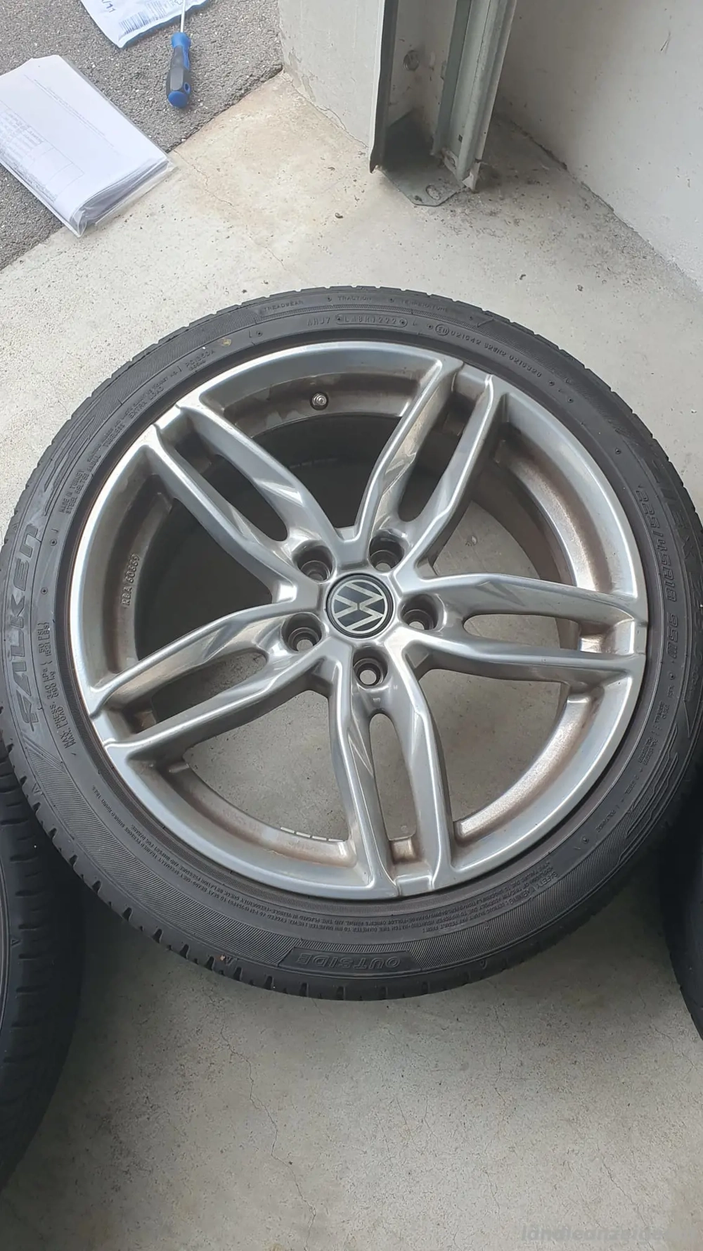 Felgen mit Reifen 18 Zoll, 