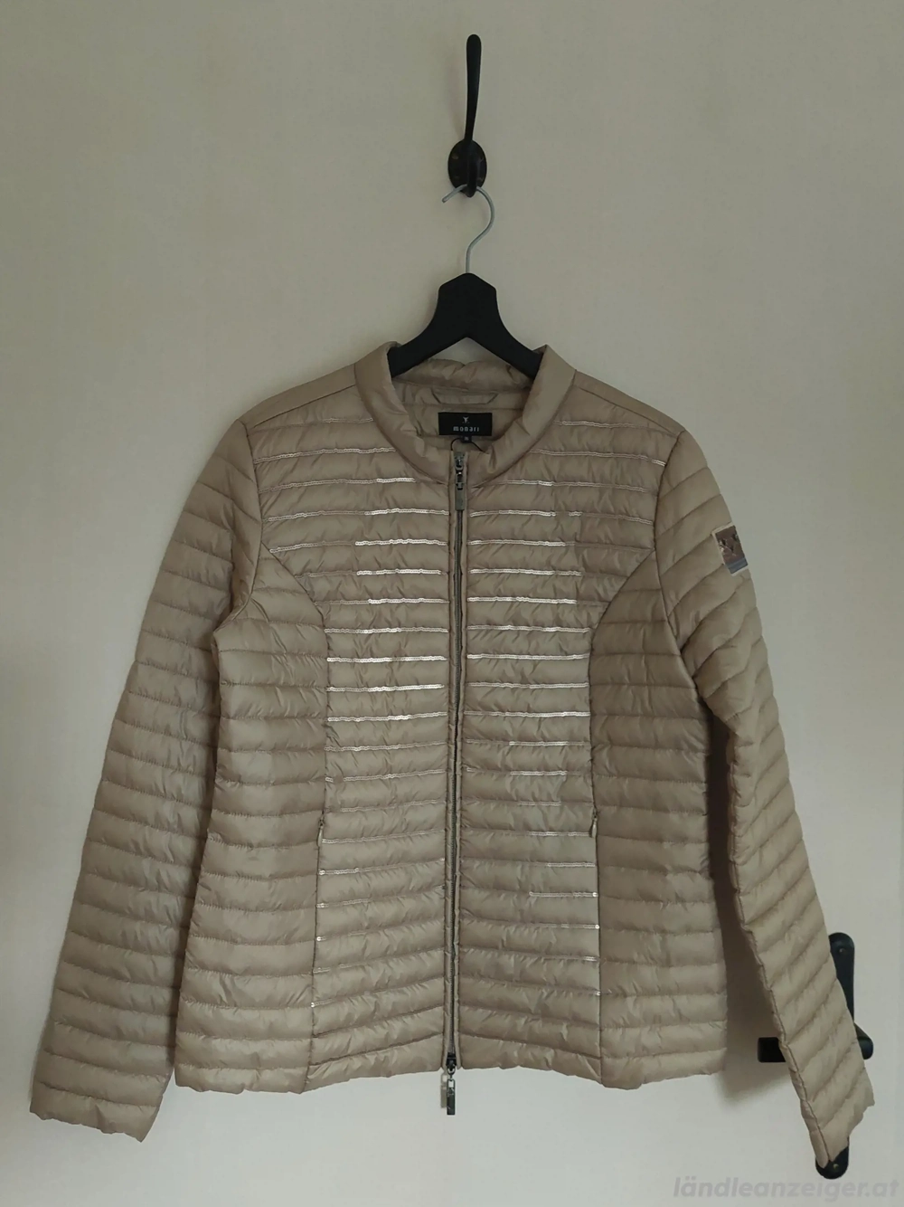 Dünn wattierte Damenjacke 