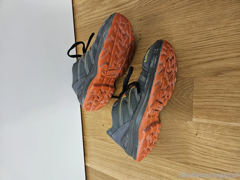 Lowa Halbschuhe, Gr. 29 wasserdicht