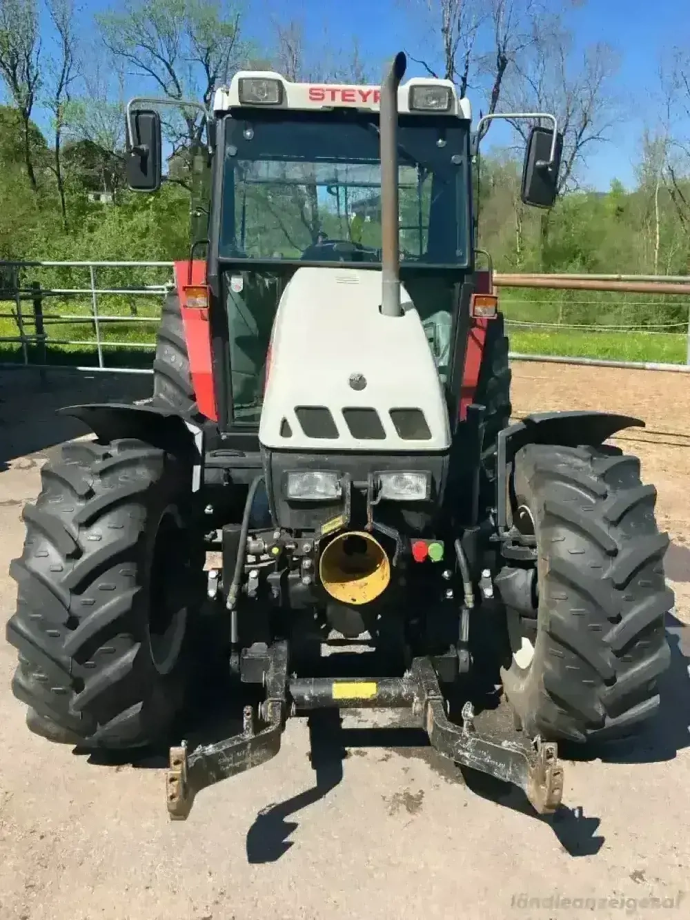 Steyr 958 mit Zwillingsreifen