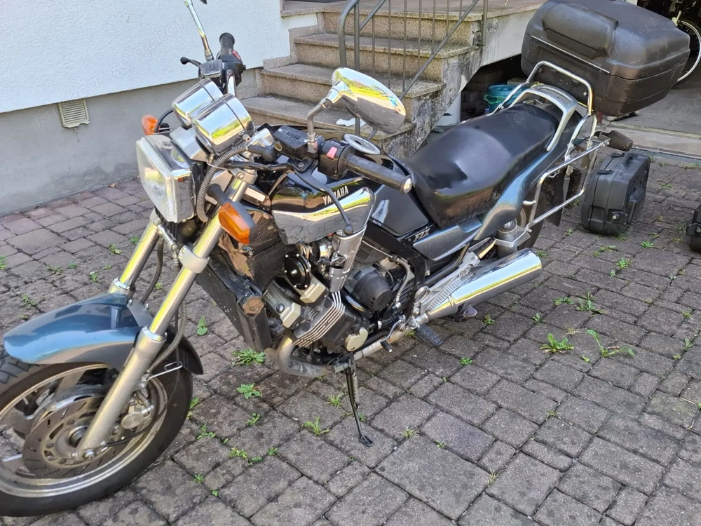 Blaue  FZX 750 zu verkaufen